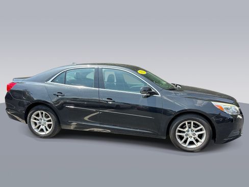 Used 2013 Chevrolet Malibu LT w/ Power Convenience Package FWD image 2