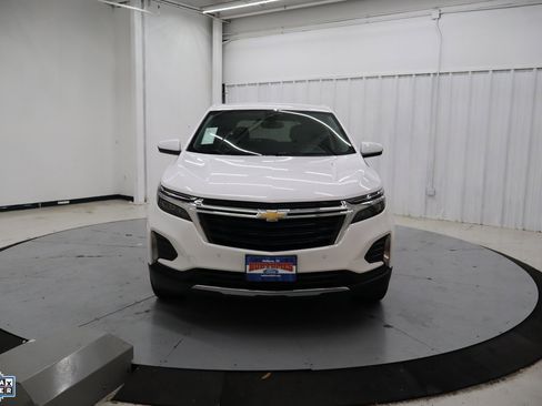 Used 2024 Chevrolet Equinox LT FWD image 11