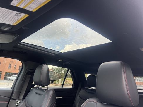 New 2026 Ford Explorer ST-Line w/ ST-Line Street Pack AWD/4WD image 11
