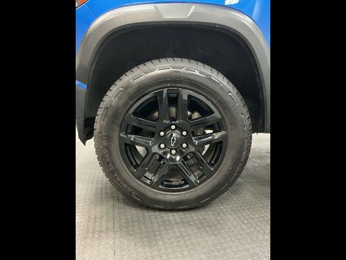 Used 2023 Chevrolet Colorado Trail Boss image 31
