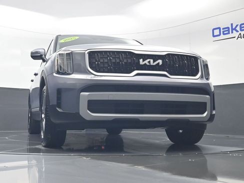 New 2025 Kia Telluride LX FWD image 40