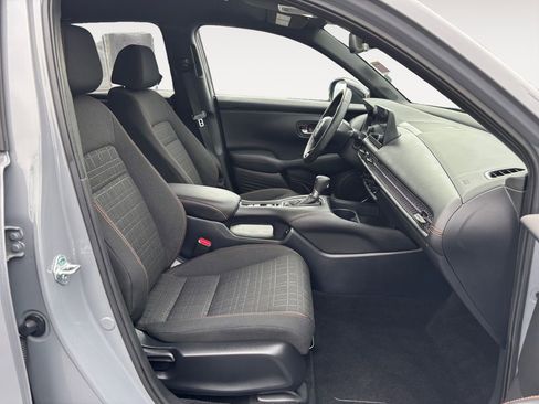 Used 2024 Honda HR-V Sport image 10