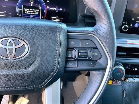 Used 2025 Toyota 4Runner TRD Sport image 11