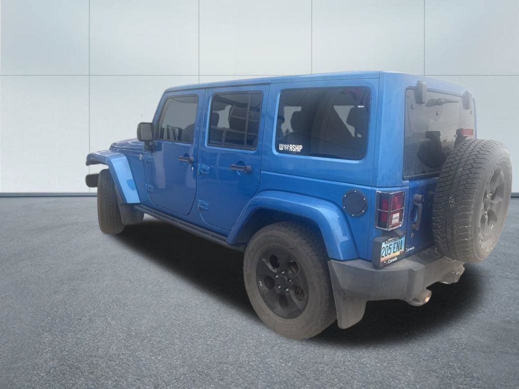 Used 2015 Jeep Wrangler Unlimited Sahara AWD/4WD image 6