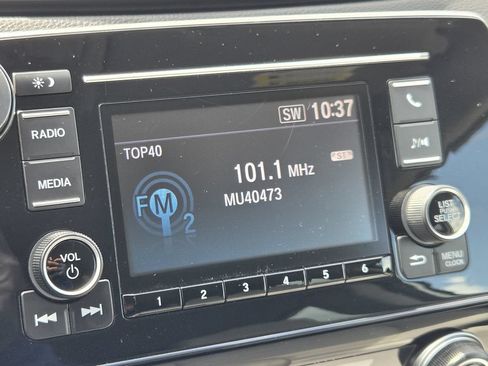 Used 2019 Honda CR-V LX image 17
