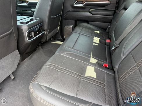 Used 2024 Chevrolet Silverado 3500 High Country w/ High Country Premium Package AWD/4WD image 28