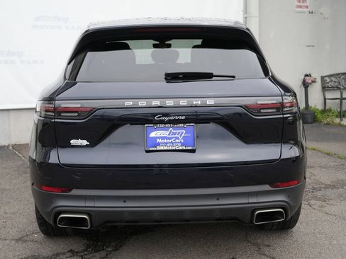 Used 2021 Porsche Cayenne AWD/4WD image 6