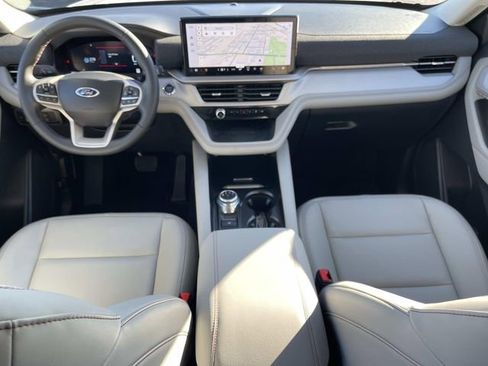 New 2025 Ford Explorer Active w/ Active Comfort Package image 16