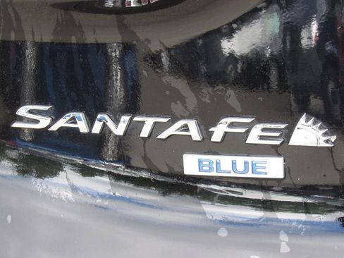 Used 2022 Hyundai Santa Fe Blue w/ Cargo Package AWD/4WD image 9