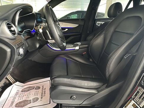 Used 2021 Mercedes-Benz GLC 300 image 10