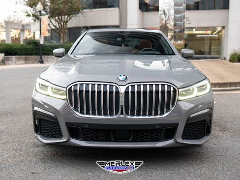Used 2022 BMW 750i xDrive xDrive M SPORT LINE w/ Executive Package image 2
