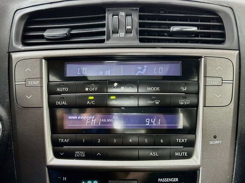 Used 2010 Lexus IS 250 w/ Preferred Accessory Package RWD image 17