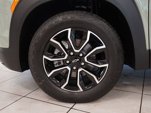 New 2026 Chevrolet TrailBlazer ACTIV w/ Driver Confidence Package FWD image 14