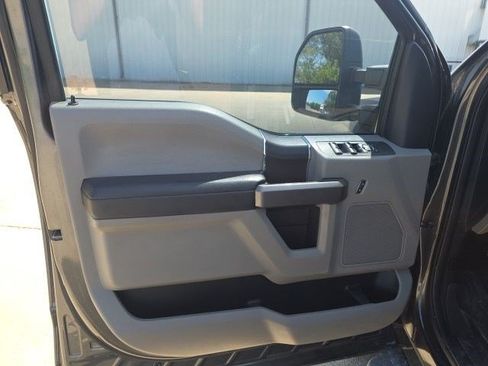 Used 2019 Ford F250 XLT w/ XLT Value Package AWD/4WD image 15