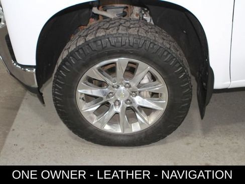 Used 2020 Chevrolet Silverado 1500 LTZ AWD/4WD image 12