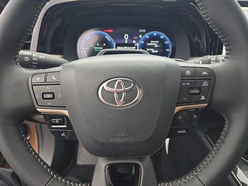 New 2026 Toyota Crown Signia image 27