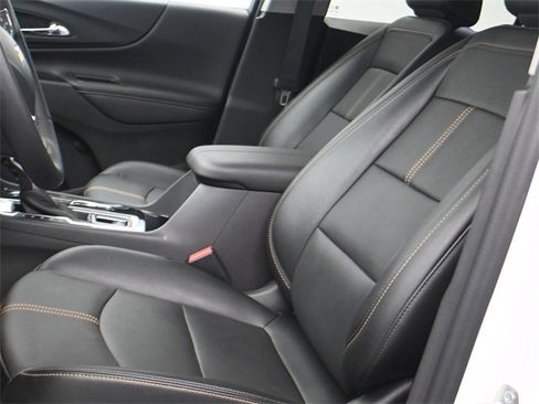 Used 2024 Chevrolet Equinox Premier image 10