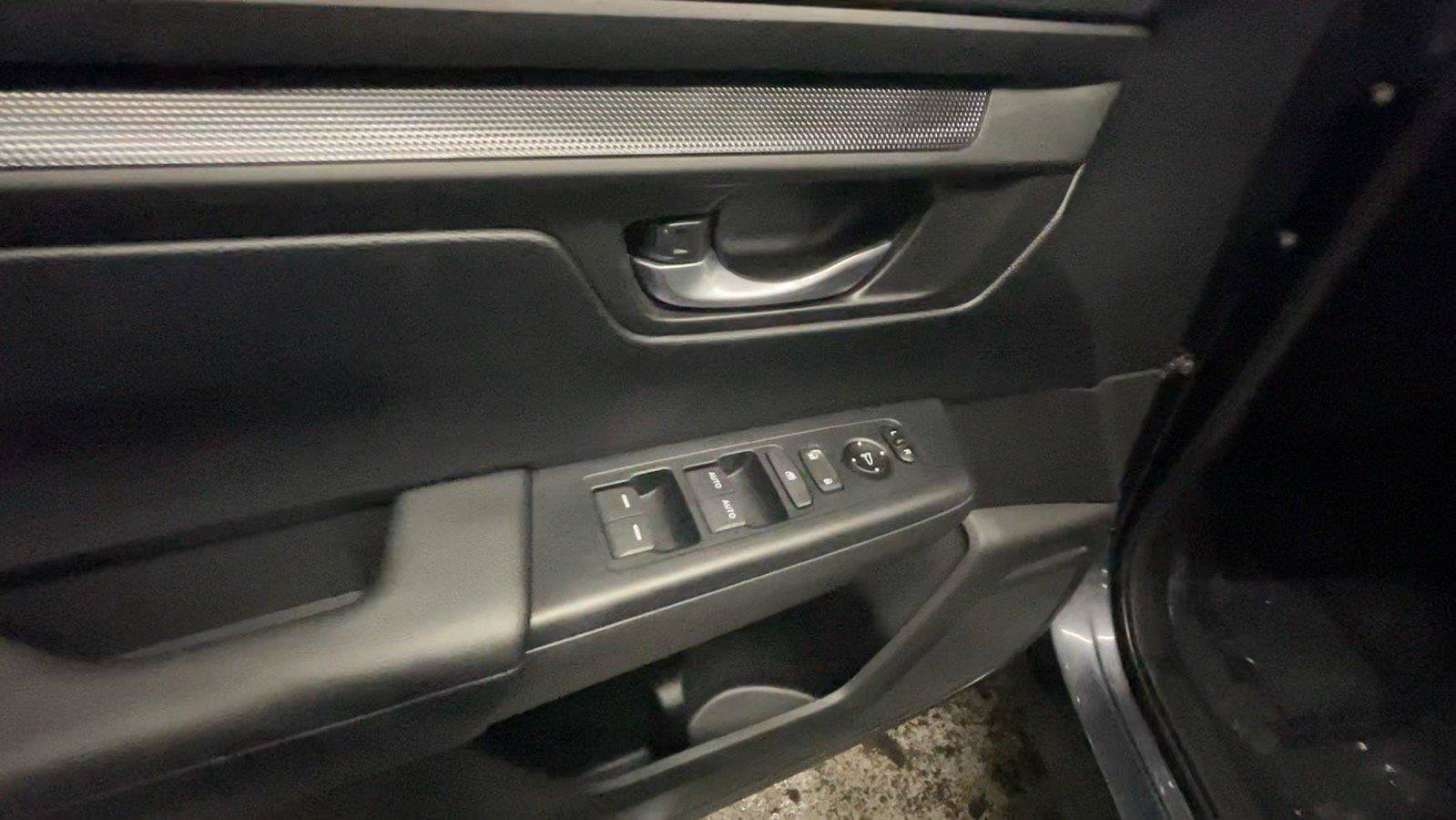 Used 2024 Honda CR-V EX image 29