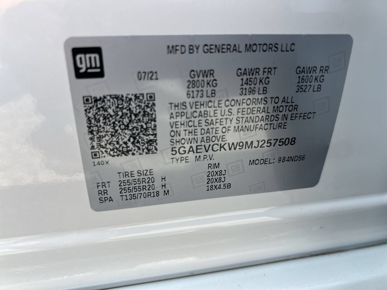 Used 2021 Buick Enclave Avenir w/ Avenir Technology Package AWD/4WD image 37