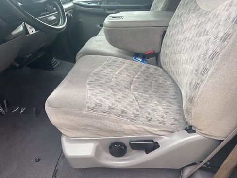 Used 2000 Ford F350 XLT image 28