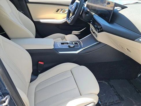 Used 2026 BMW 330i Sedan w/ M Sport Package RWD image 27
