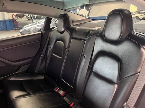 Used 2022 Tesla Model 3 Long Range image 17