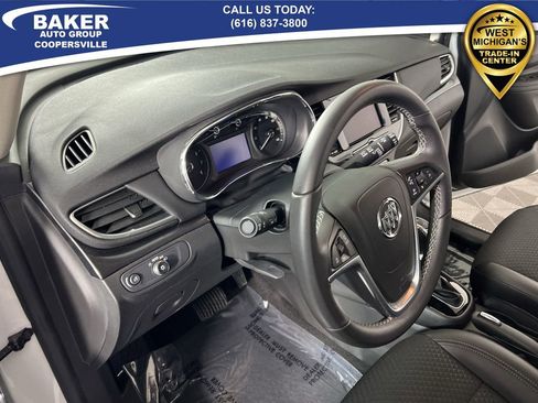 Used 2022 Buick Encore Preferred w/ Safety Package image 11