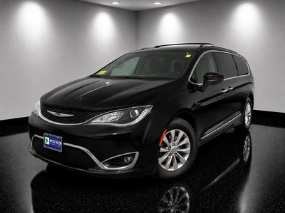 Used 2018 Chrysler Pacifica Touring-L