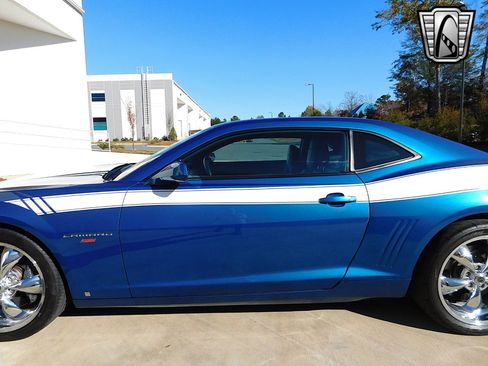Used 2010 Chevrolet Camaro SS image 6