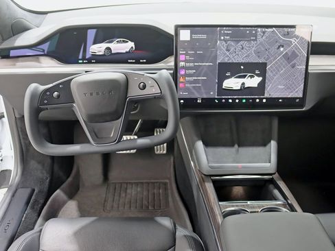 Used 2022 Tesla Model S image 14