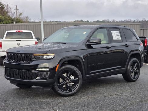 New 2025 Jeep Grand Cherokee Limited image 2