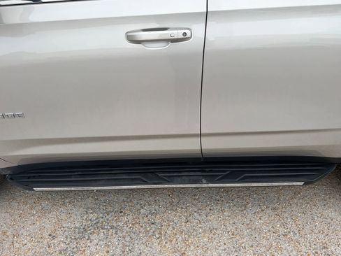 Used 2024 Chevrolet Tahoe LT image 15