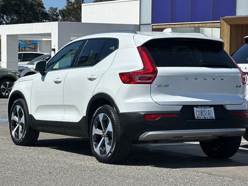 Certified 2025 Volvo XC40 B5 Plus image 6