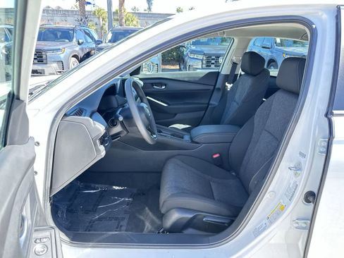 Used 2025 Honda Accord LX image 2