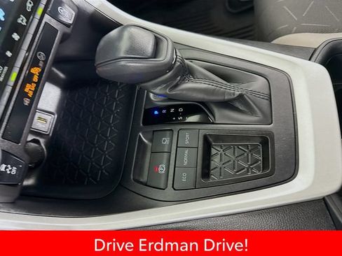 Used 2025 Toyota RAV4 XLE w/ Convenience Package FWD image 19
