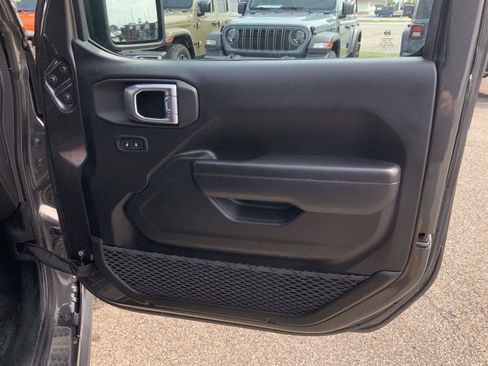 Used 2021 Jeep Wrangler Unlimited Sport AWD/4WD image 48