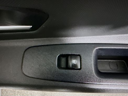 Used 2022 Hyundai Elantra SEL w/ Convenience Package FWD image 31