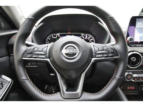 Used 2025 Nissan Sentra SR w/ Midnight Edition image 11