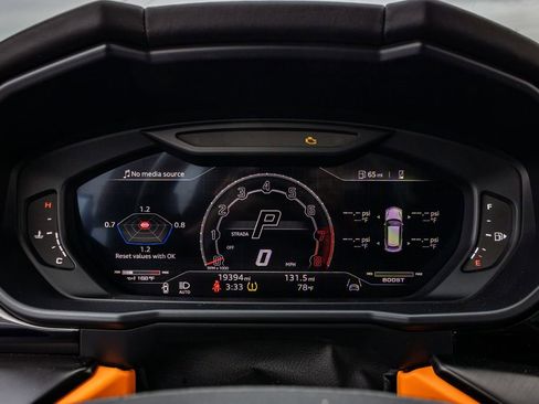 Used 2023 Lamborghini Urus S AWD/4WD image 27