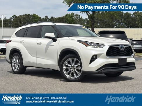 Used 2021 Toyota Highlander Limited FWD image 1