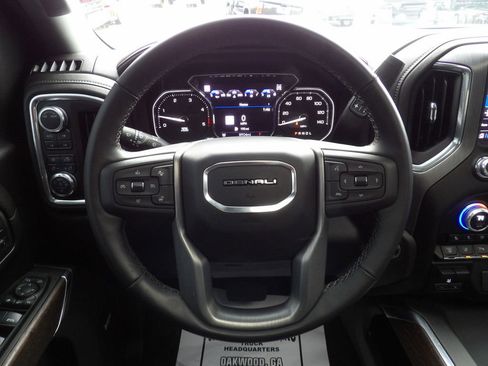 Used 2023 GMC Sierra 3500 Denali w/ Denali Ultimate Package image 21