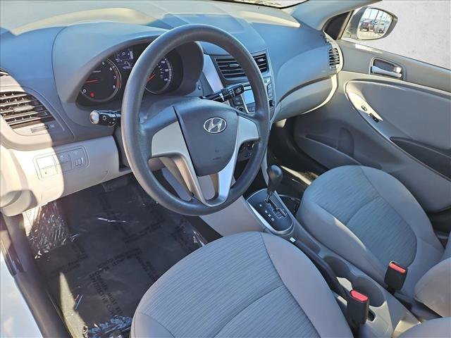 Used 2016 Hyundai Accent SE FWD image 11