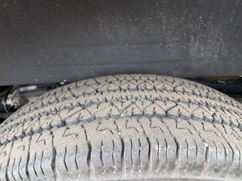 Used 2024 Chevrolet Express 3500 LS image 27