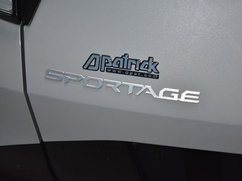 Used 2023 Kia Sportage SX image 30