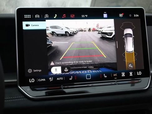 New 2026 Volkswagen Tiguan SE R-Line image 14