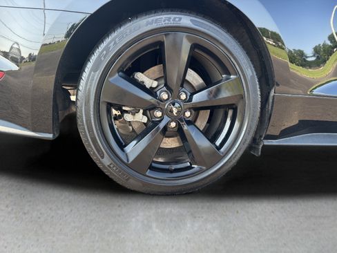Used 2021 Ford Mustang GT w/ Black Accent Package RWD image 25