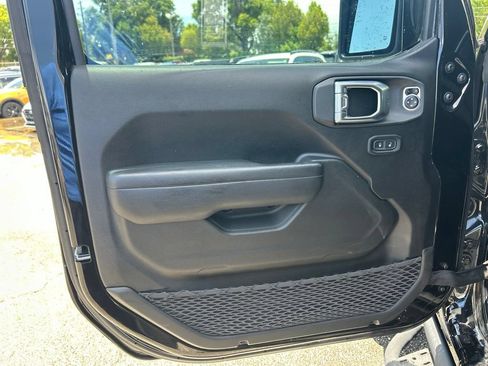 Used 2024 Jeep Wrangler Unlimited Sport AWD/4WD image 33
