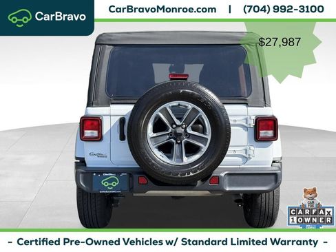 Used 2023 Jeep Wrangler Unlimited Sahara AWD/4WD image 7