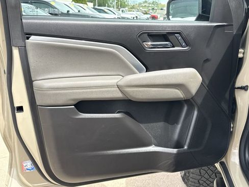 Used 2024 Chevrolet Colorado ZR2 AWD/4WD image 24