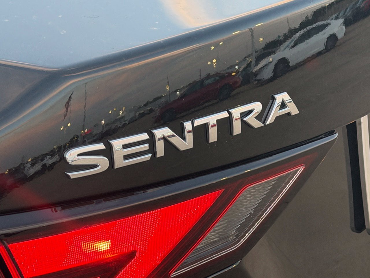Certified 2025 Nissan Sentra SV FWD image 9